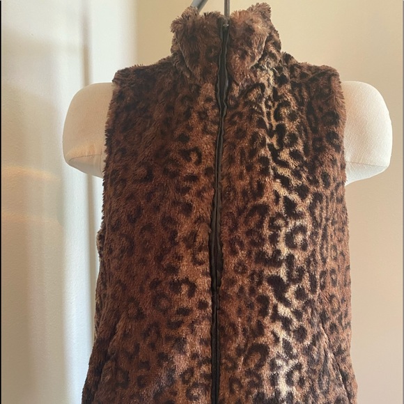 cheetah vest - Picture 1 of 4